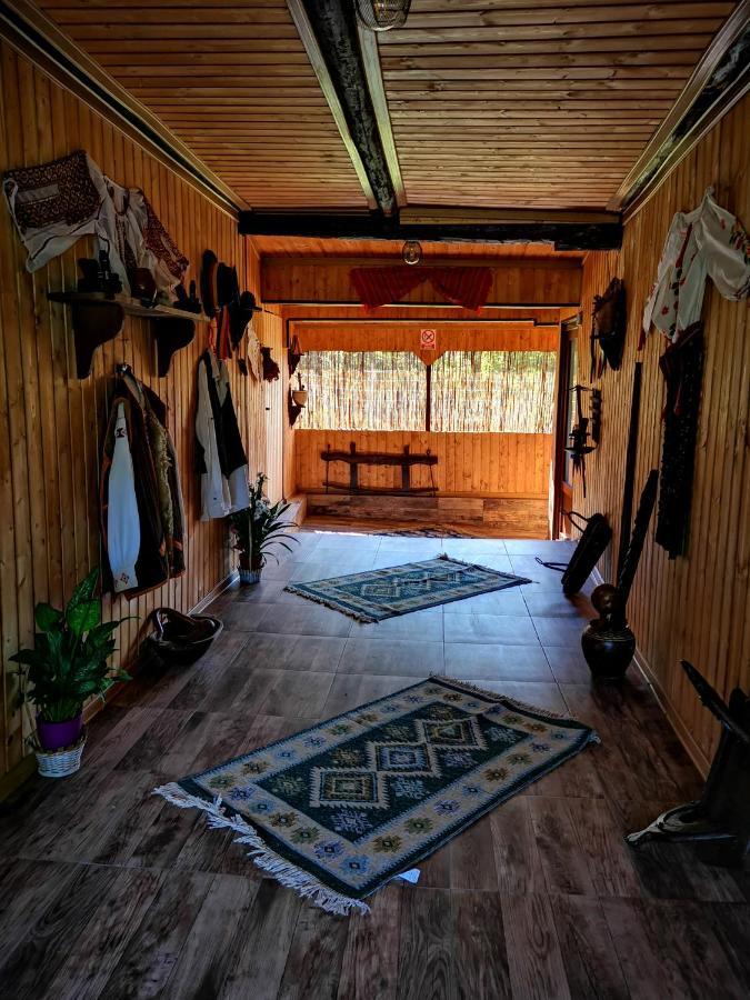 Hotel Langa Stana Curtea de Argeş Esterno foto