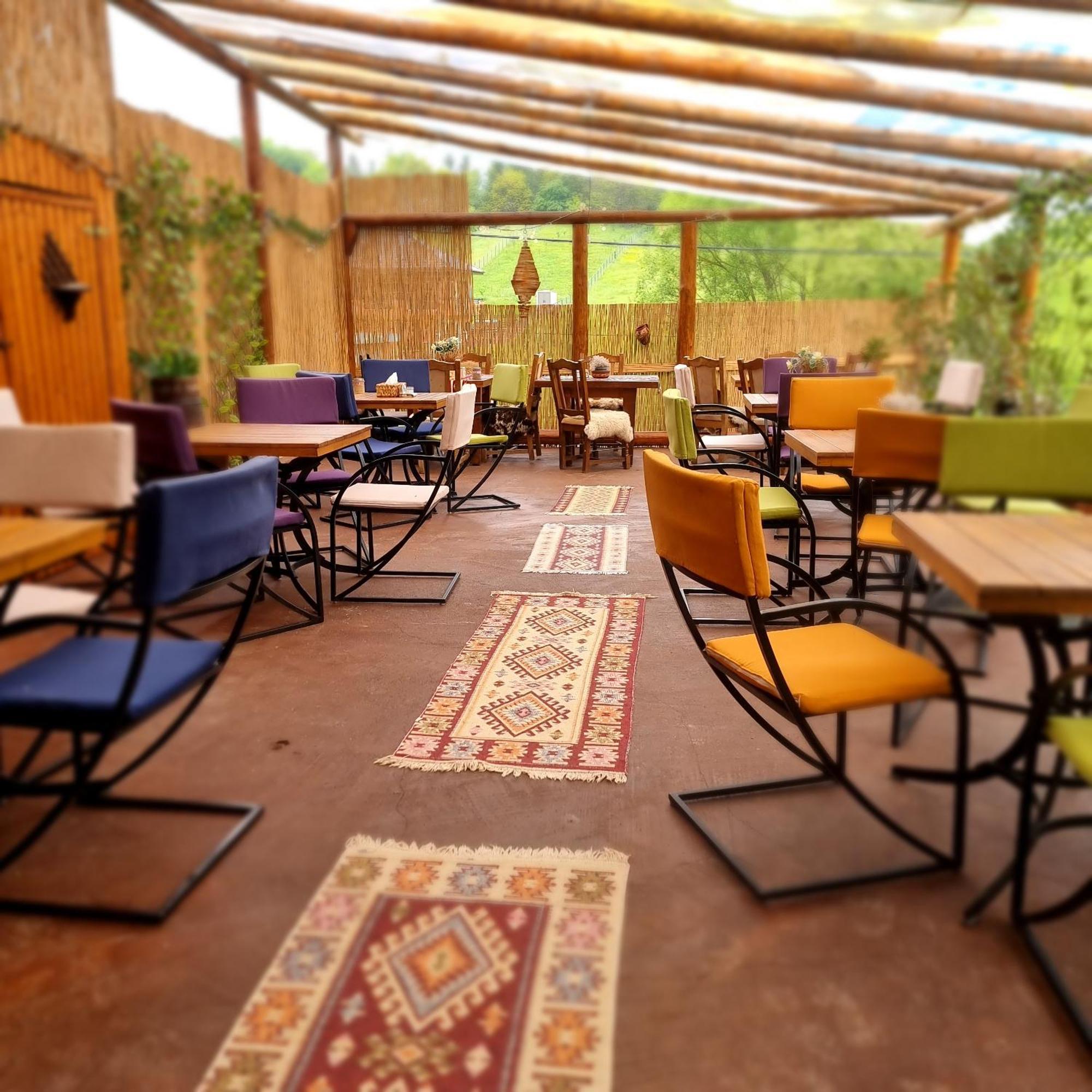 Hotel Langa Stana Curtea de Argeş Esterno foto