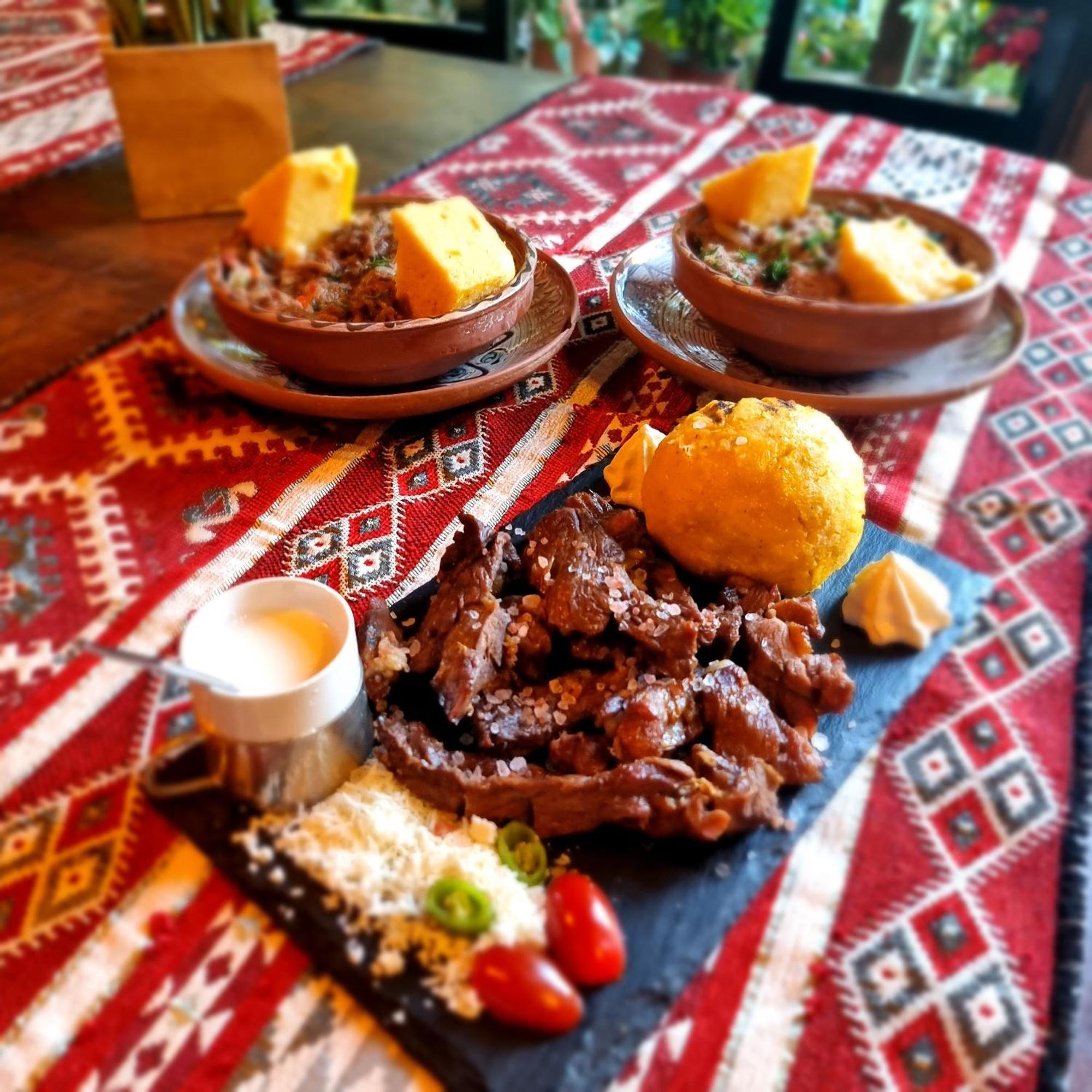 Hotel Langa Stana Curtea de Argeş Esterno foto